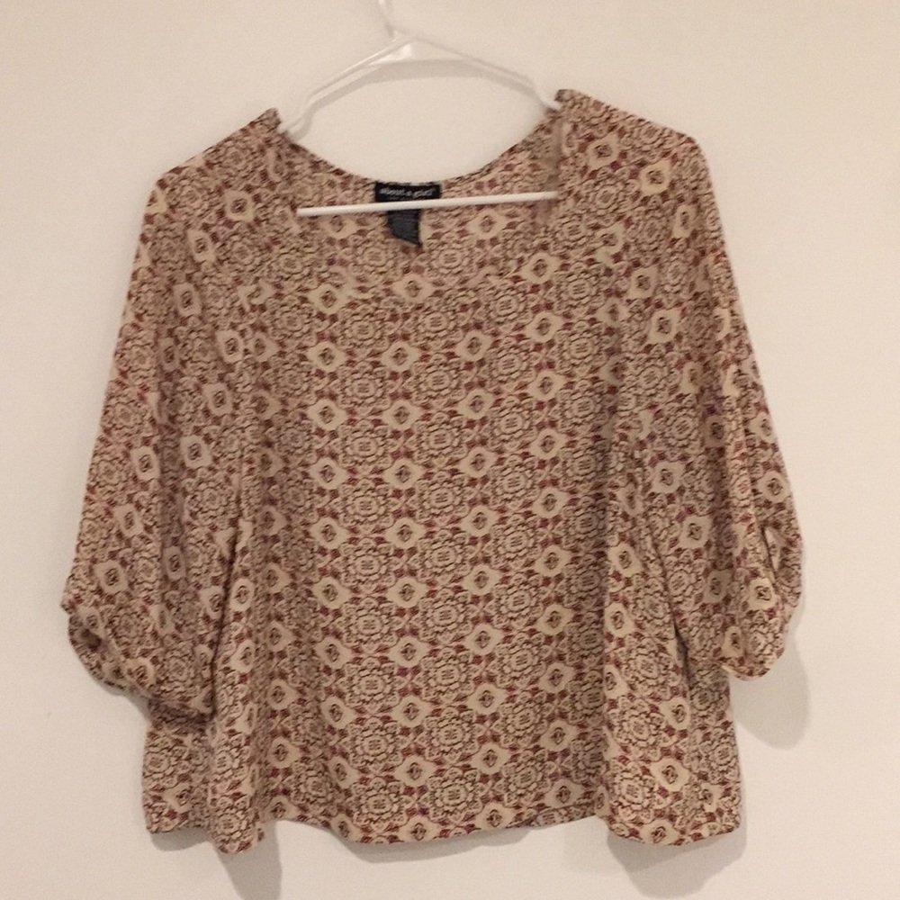 Dressy crop top 1/4 sleeve